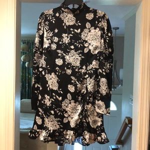 Black floral dress with puffy shoulder size 8